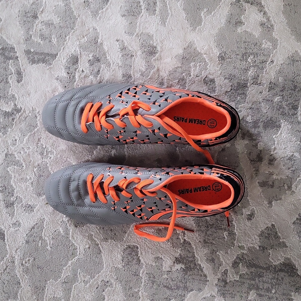 Men's cleats